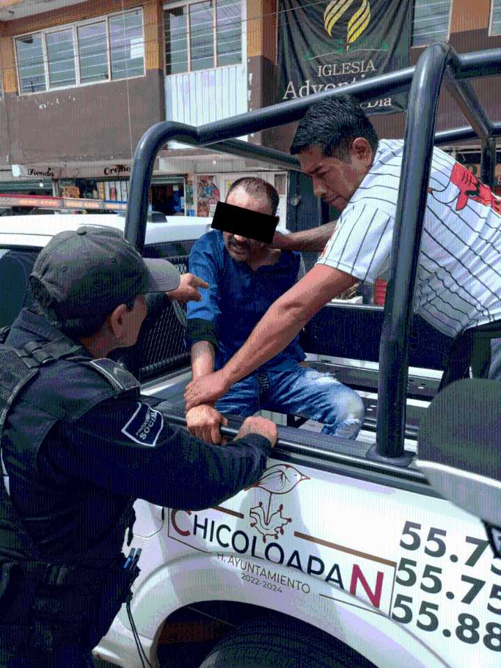 EL «CHILINDRINO» PRETENDIA INVADIR UNA CASA EN ARA PERO POLICÍAS LE DESCUBREN DOSIS DE «PIEDRA».