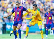 Dan leyendas de Tigres y Barca una noche nostálgica en el Uni