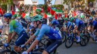 La prensa extranjera subraya el caótico "final inédito" en la historia de las Vuelta