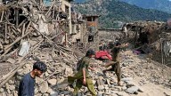 Los muertos por el terremoto de Afganistán superan los 1,400 y una réplica golpea la zona