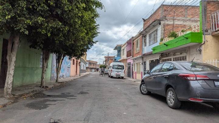Inseguridad en Irapuato: crecen 40% los robos a transeúntes en colonias críticas