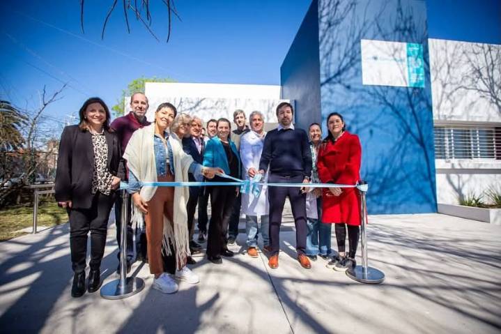 Junto a Kreplak, Mayra inaugurò el nuevo Centro Comunitario de Salud Mental de Quilmes