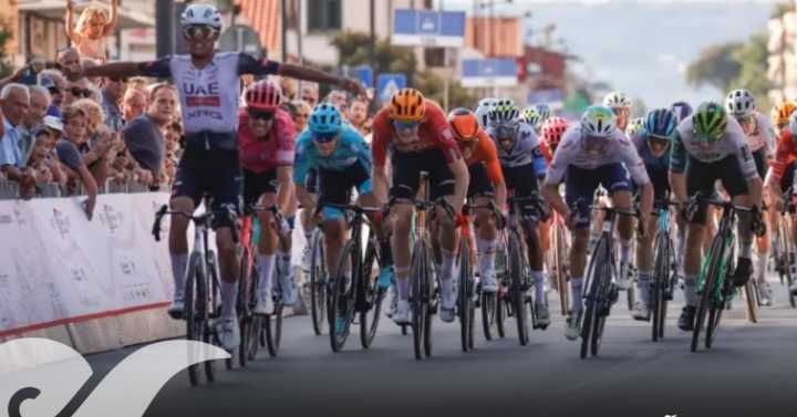 Isaac del Toro arrasa en Italia: gana el Trofeo Matteotti y logra su cuarta victoria en una semana