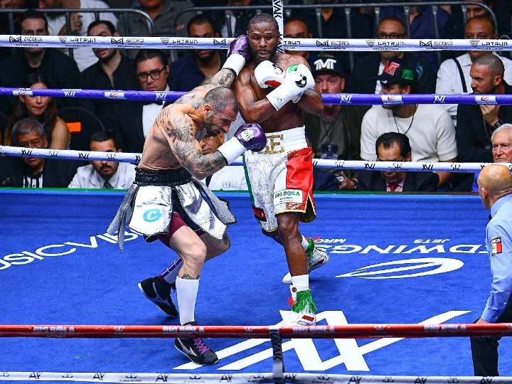 Floyd Mayweather ganó dinero con la derrota del Canelo