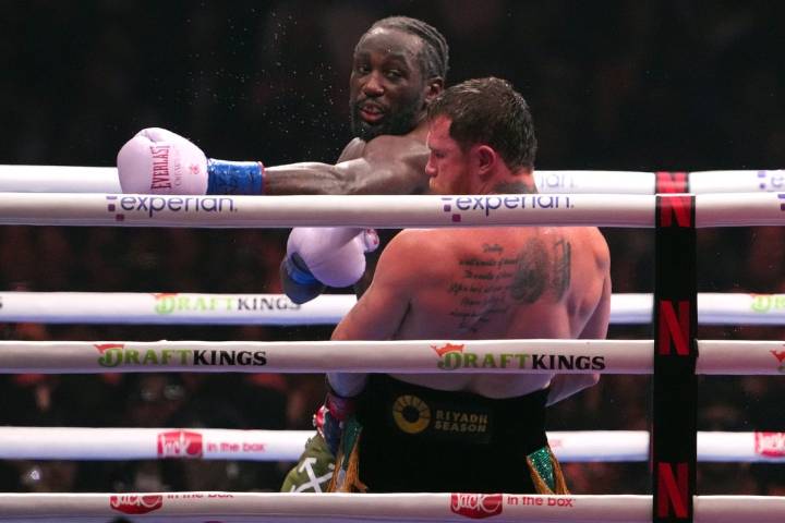 Deadspin | Terence Crawford makes history with upset of Canelo Alvarez