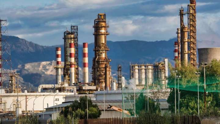 India to continue Russian oil imports: Oil Minister
