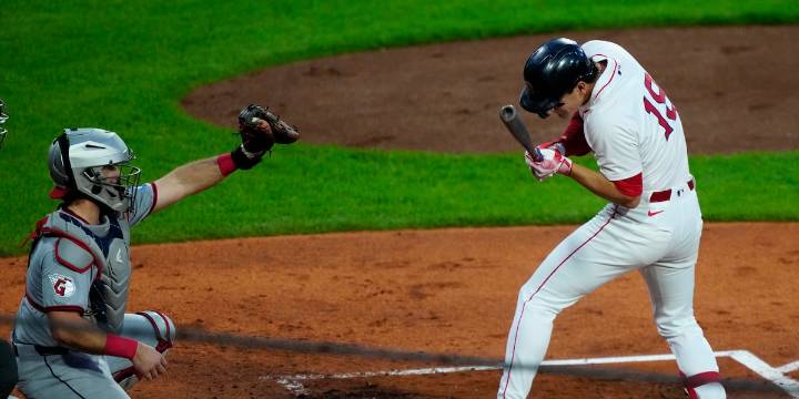 Red Sox rookie outfielder Roman Anthony goes on the 10-day IL with a left oblique strain