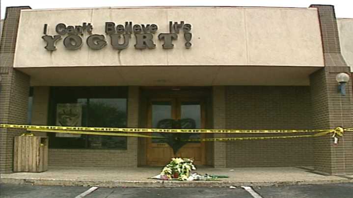 What was the address of the Yogurt Shop Murders in Austin?