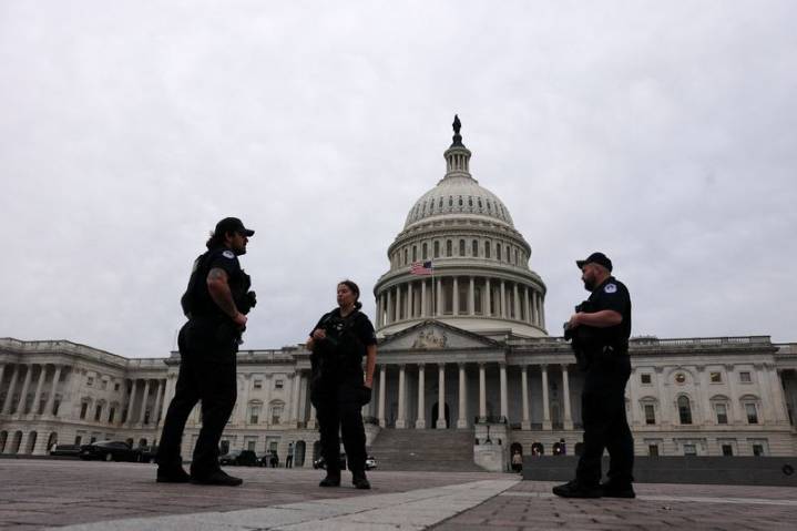 US government funding bill falling short of votes to pass in Senate, voting continues