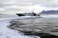 Una narcolancha choca contra la Guardia Civil en Algeciras