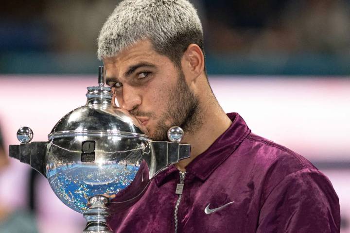 Carlos Alcaraz derrota a Fritz y conquista el ATP 500 de Tokio, su 8º título en 2025