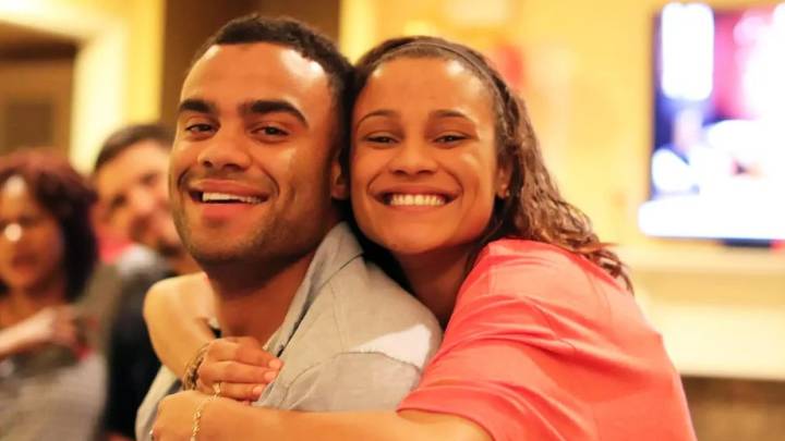 NFL player fights to save lives and his own mental health
