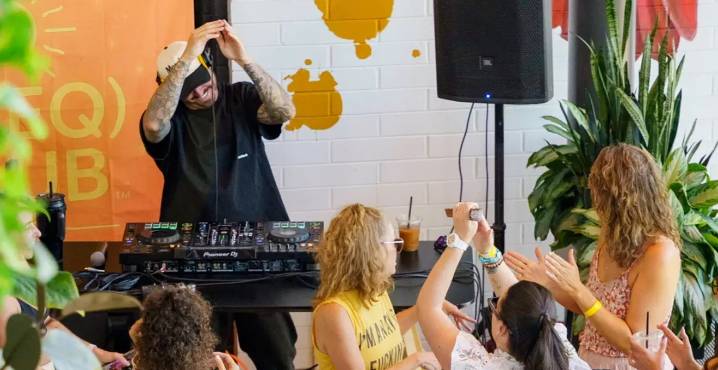 Wake and shake: a.m. raves are perfect for early birds