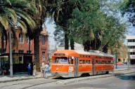 Presentan primeras unidades eléctricas del Tranvía Turístico en CDMX