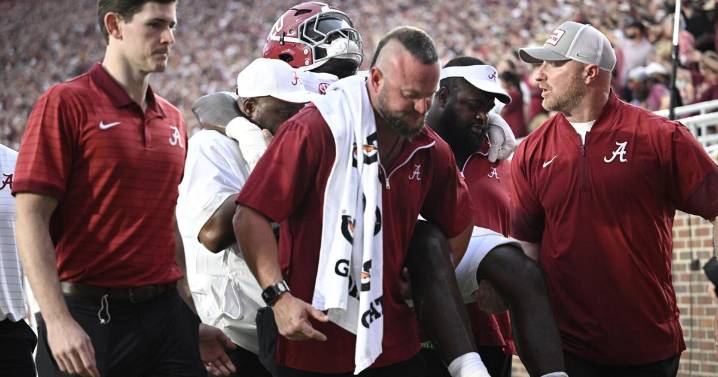 Alabama linebacker Jah-Marien Latham hospitalized after neck injury in practice