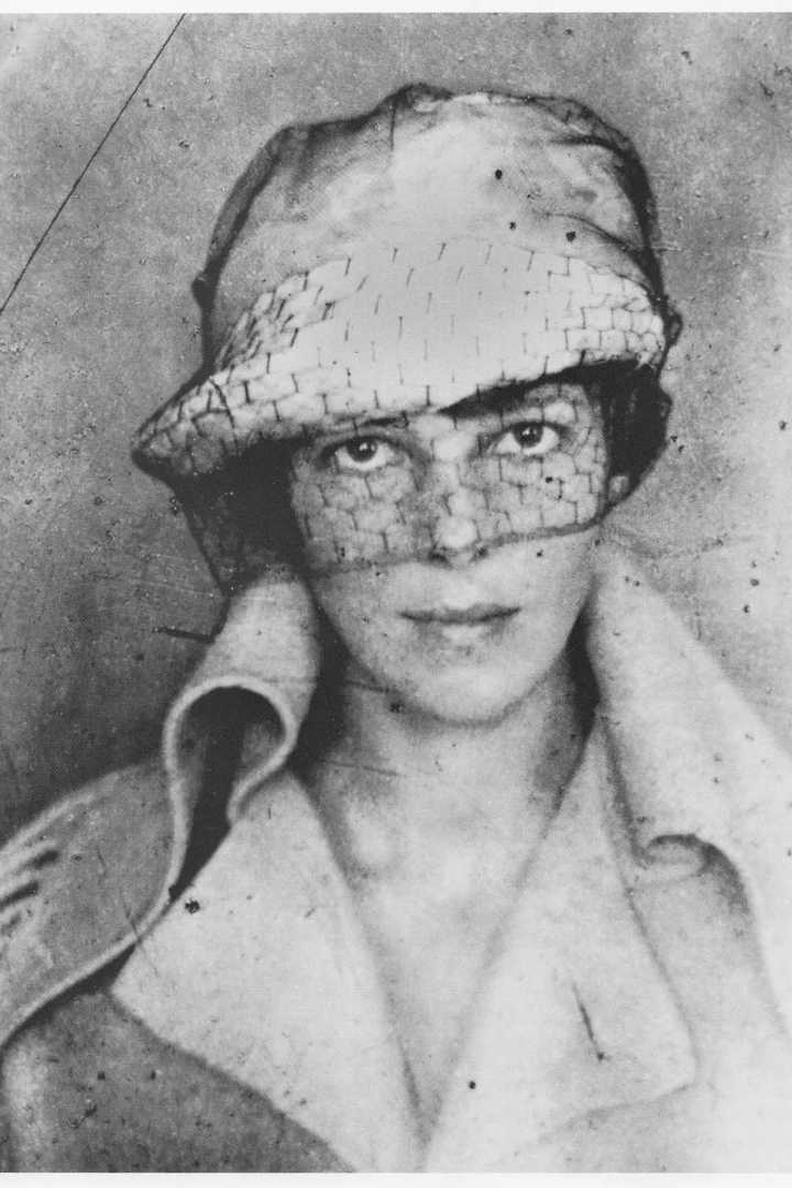 LISTEN: The It Girl of the Air and Her Messy New York Marriage
