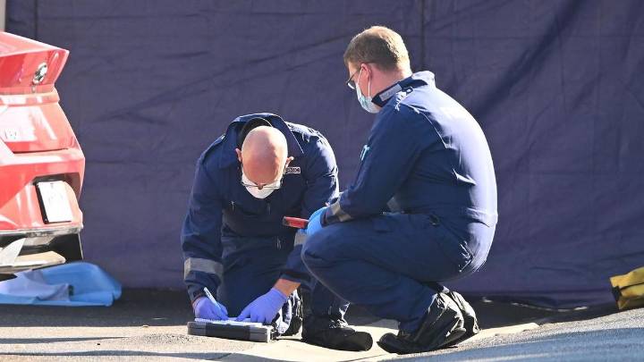 Father, son accused of murdering man over stolen wallet