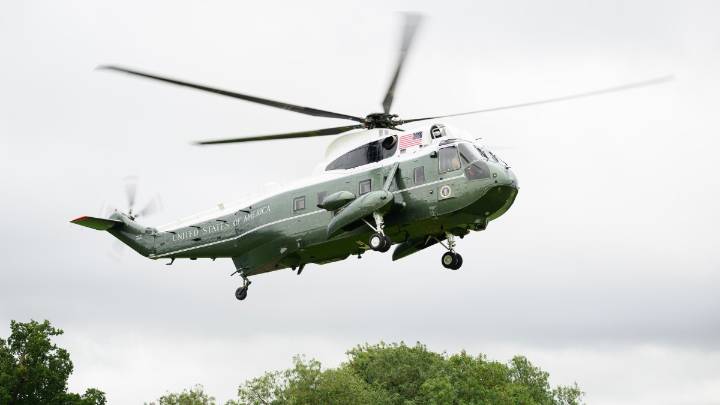 Man charged with shining laser at Marine One with Trump aboard