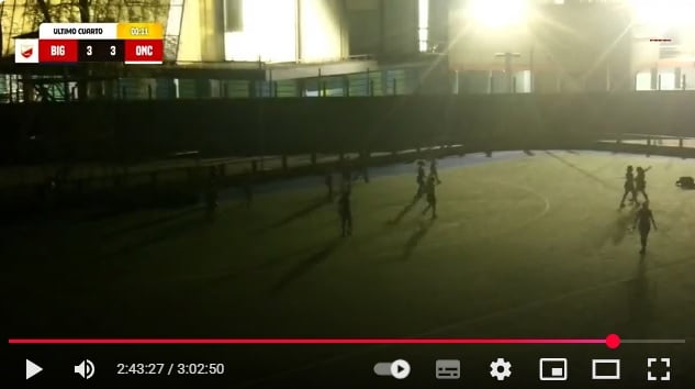Al hockey se le apagó la luz en una situación insólita