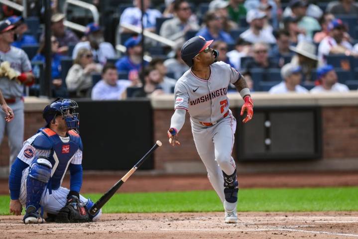 Deadspin | Jacob Young makes stunning grabs, Nats hand Mets worrisome loss