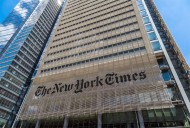 Trump demanda al The New York Times, cuatro reporteros y una editorial por 15,000 millones