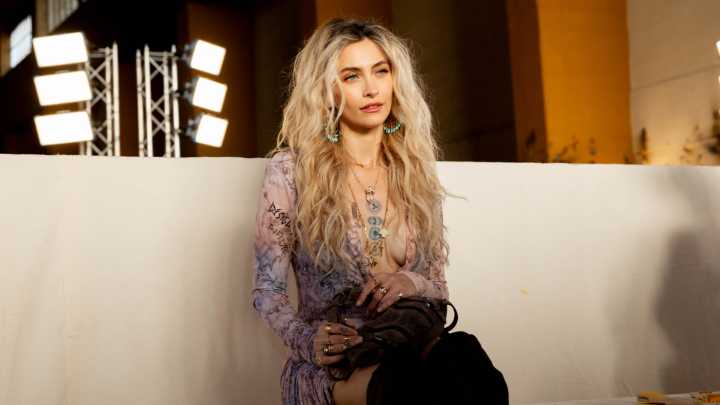 Paris Jackson, la hija del rey del pop, forja su propio trono en el mundo del entretenimiento