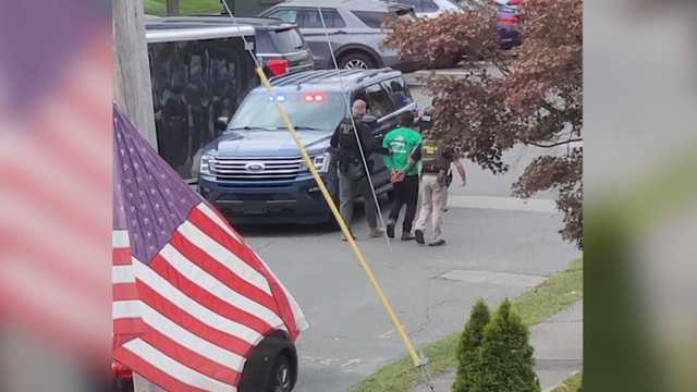 Witness video captures moment 3 landscapers detained by ICE in Mass. town