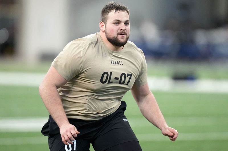 Cowboys C Cooper Beebe likely to land on short