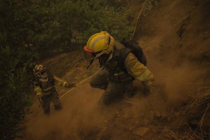 Los bomberos forestales pueden beneficiarse desde hoy de coeficientes reductores para jubilarse a los 60 años