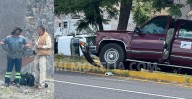 Se accidenta camioneta del "Padre Pistolas" en la Morelia