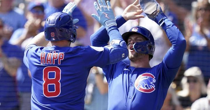 Happ homers as the Cubs clinch first postseason berth since 2020 with an 8