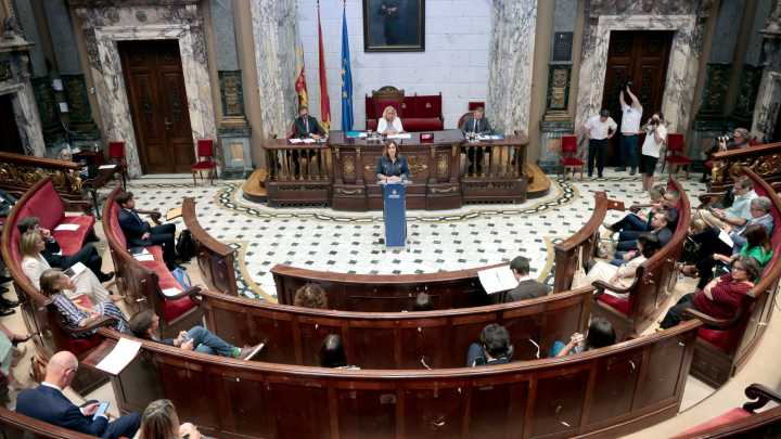 Hasta 55 iniciativas de mejora y liderazgo de València anunció la alcaldesa durante el debate sobre el estado de la ciudad
