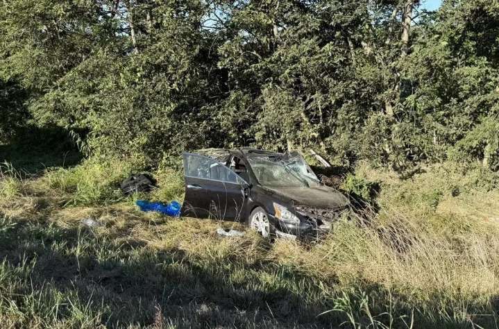 Labor Day morning crashes shuts down I-65 just north of Columbus