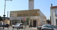 Francia investiga la aparición de cabezas de cerdo, una con el nombre de 'Macron', en varias mezquitas