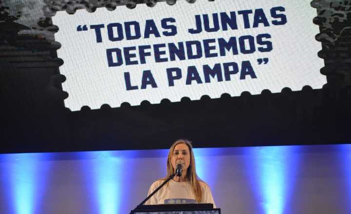"Nosotros estamos muy bien, lo veo complicado a Milei"