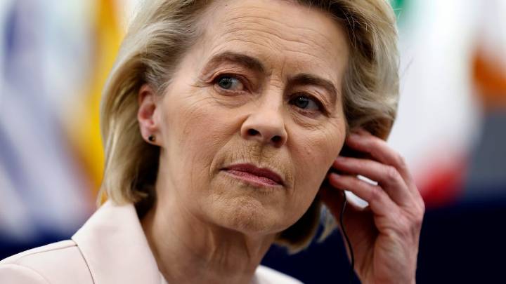 Avión de Ursula von der Leyen, presidenta de la Comisión Europea, fue alcanzado por una interferencia, ¿de dónde vino la “amenaza”?
