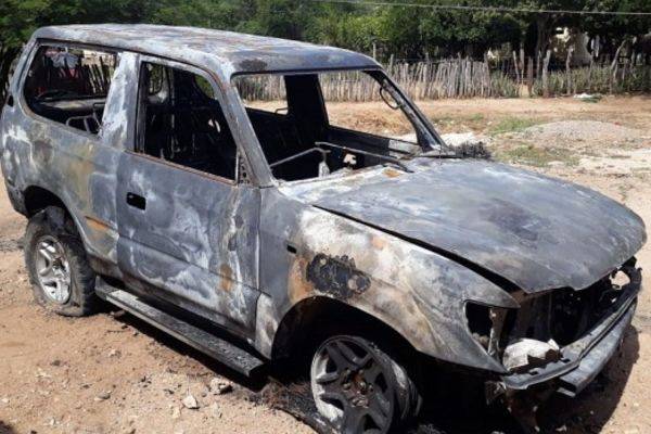 Habitantes de Neiva incendian camioneta de la UNP tras denuncias de presuntas extorsiones