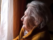 DEAR ABBY: Friend’s comment feels like a stab in the back