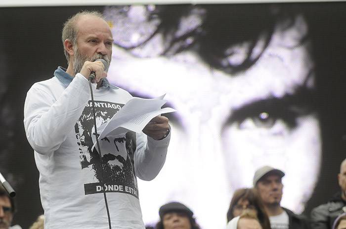 Sergio Maldonado llegó al Alto Valle para presentar el libro «Olvidar es imposible» sobre la búsqueda de su hermano