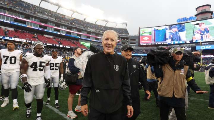 Before Week 1 win, Raiders coach Pete Carroll destroyed a whiteboard