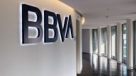 BBVA suspende sus objetivos para captar accionistas de Sabadell