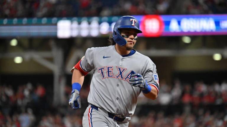Jonrón de Osuna y dominio de Leiter frustran a los Guardianes