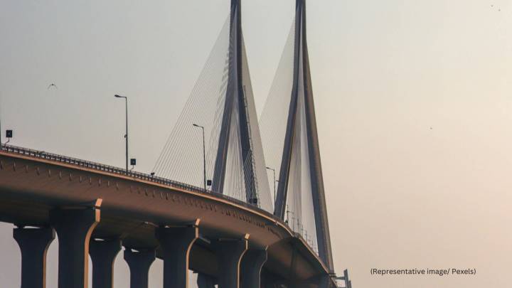 Man moves back to Delhi from Mumbai in just 100 days, shares reason in LinkedIn post: ‘Couldn’t make friends there?’
