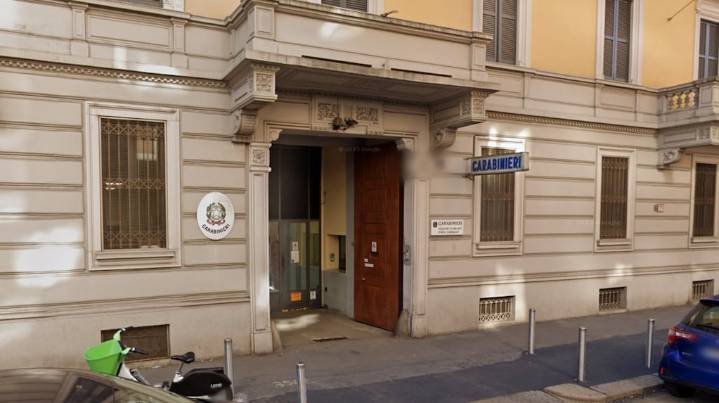 Un hombre de 70 años se tiró de un cuarto piso y cayó sobre una mujer de 83: ella murió y él sobrevivió