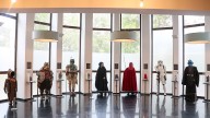 El casco de Darth Vader o el sable del maestro Yoda: los mejores trajes de Star Wars se exhiben en Zaragoza