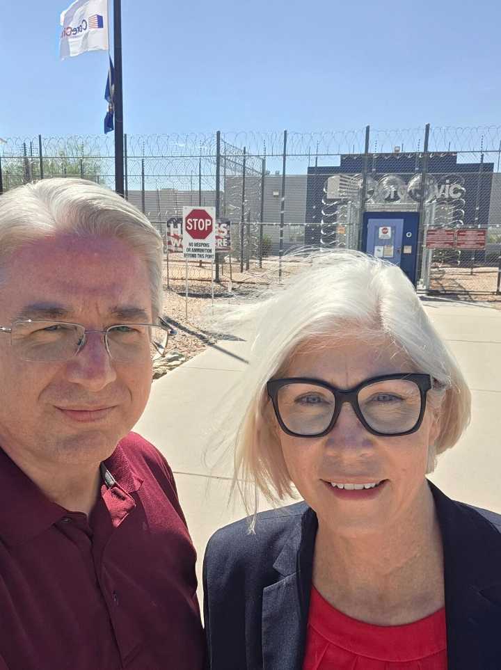 Bipartisan push made to release Peoria woman from immigration facility