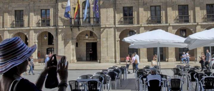 Ruta ciclo-nudista por Palestina, esta sábado, en Avilés