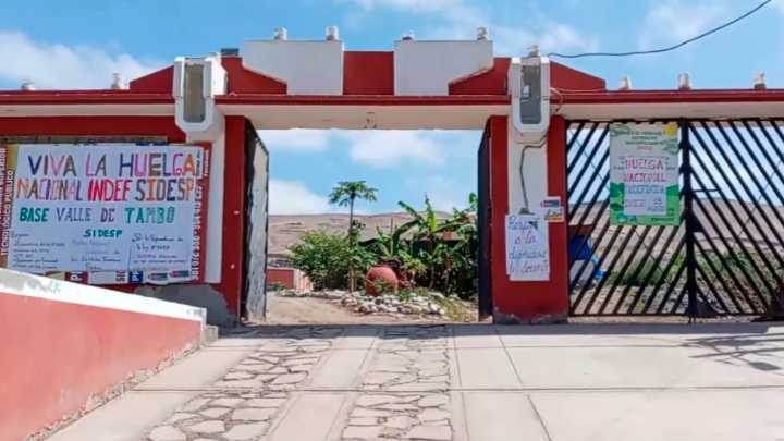 Huelga de docentes pone en riesgo el año académico del instituto "Valle de Tambo"
