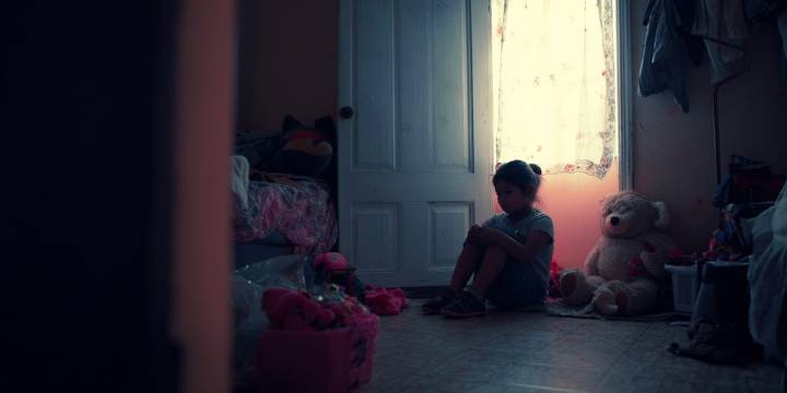 Capturado hombre que obligaba a su hijastra de 8 años a ver pornografía antes de someterla a vejámenes