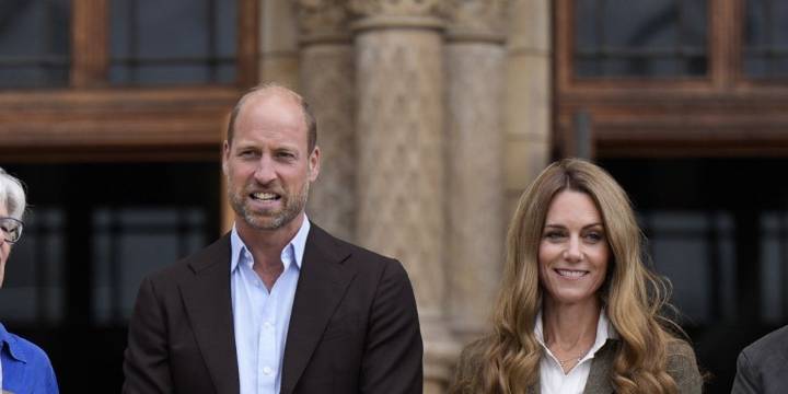 Kate Middleton sorprende con un llamativo cambio de look a la vuelta de sus vacaciones
